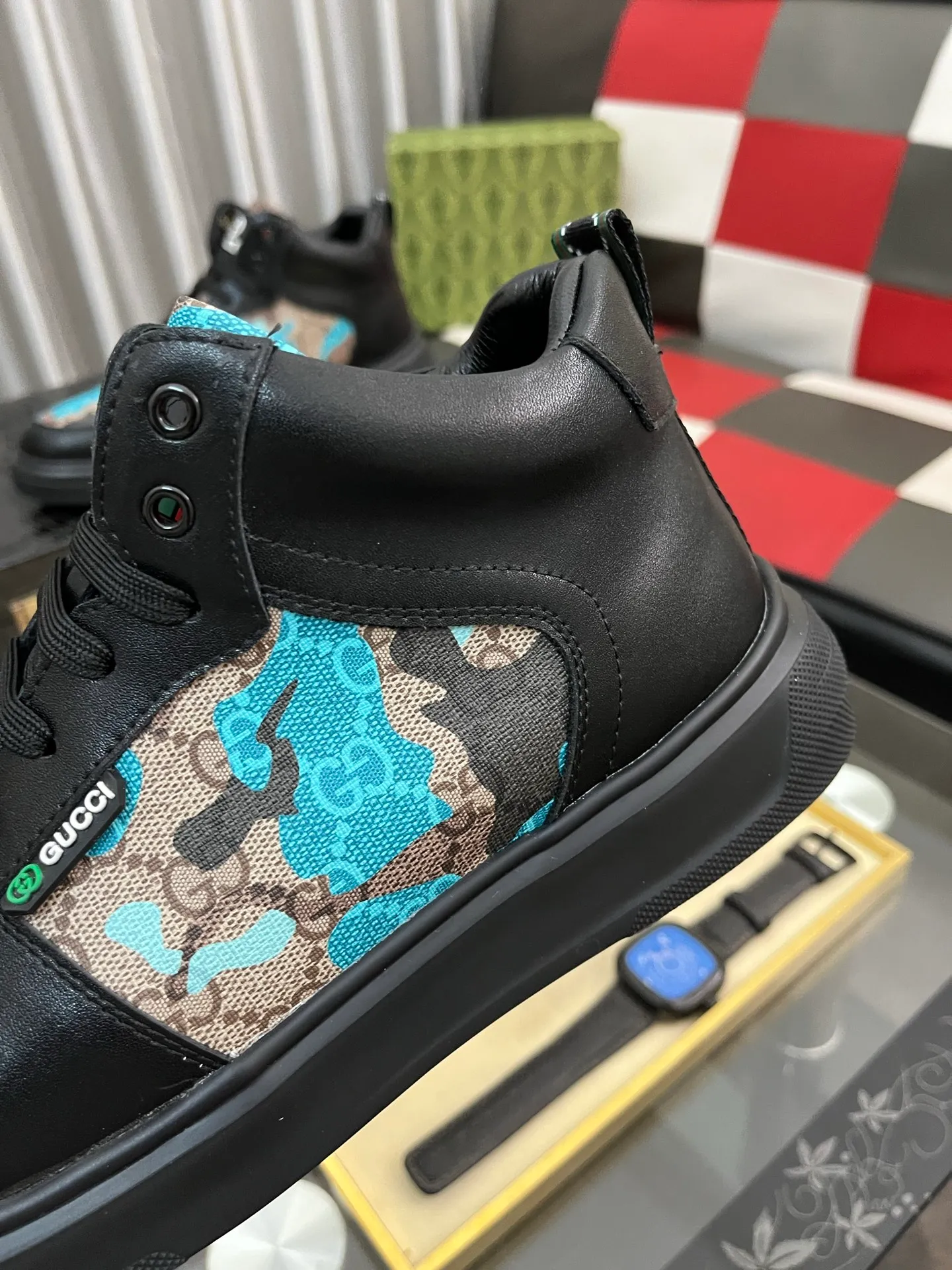 Men's shoes💰: 420⌚️⌚️[GUCCI sheepskin lining] Men's classic Gucci high-top casual shoes, original quality💯The upper is made of imported Italian cowhide and sheepskin lining, with fine workmanship and high-end atmosphere. Has a fashionable and exemplary look. Original rubber wear-resistant outsole. Code number: 38-44